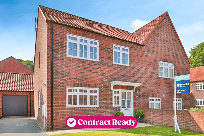 3 Bedroom Semi-Detached House For Sale In Fox Close, Driffield, YO25