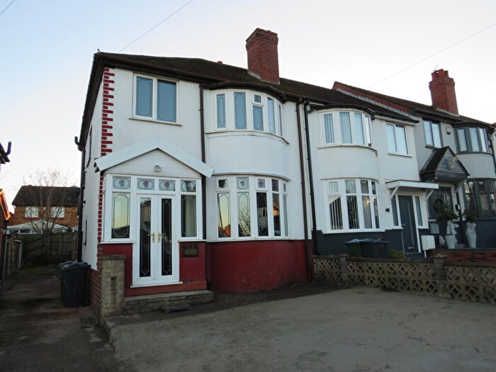 3 Bedroom House To Rent In Highbury Avenue, Rowley Regis, B65