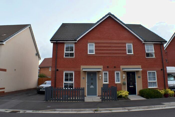 3 Bedroom Semi-Detached House To Rent In Noble Street, Bridgwater, TA6