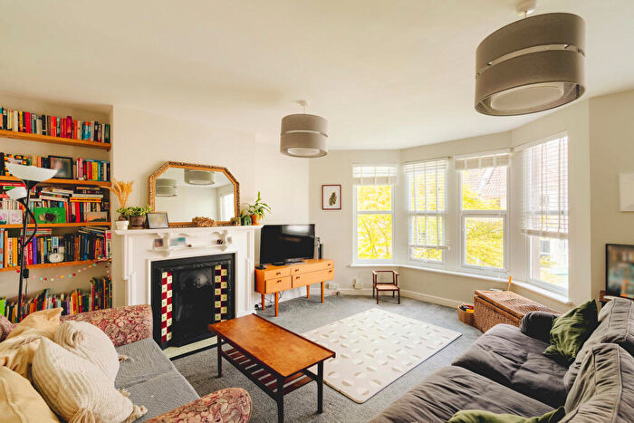 2 Bedroom Maisonette For Sale In Woodbridge Road, Knowle, Bristol, BS4