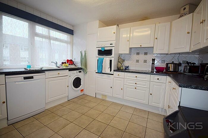 3 Bedroom End Of Terrace House To Rent In Rye Close, Guildford, GU2