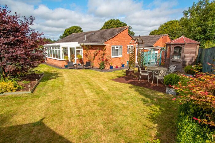 2 Bedroom Detached Bungalow For Sale In Greenacres Close, Feniton, EX14