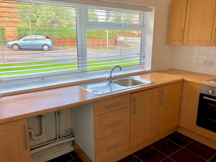 1 Bedroom Apartment To Rent In Hotoft Road, Leicester, LE5