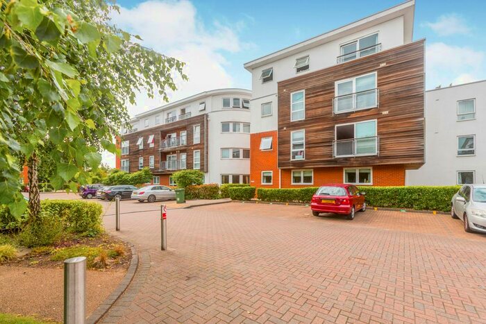 2 Bedroom Flat To Rent In Romana Square, Timperley, WA14