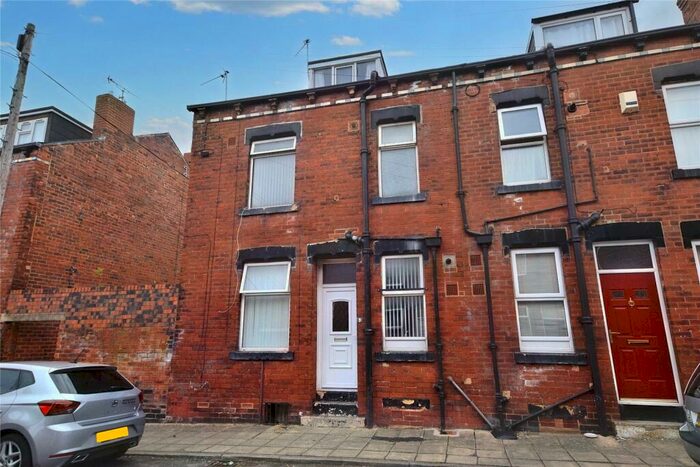 2 Bedroom Terraced House To Rent In Barden Mount, Leeds, West Yorkshire, LS12