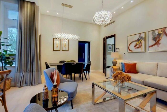 4 Bedroom Flat To Rent In Fitzjohns Avenue, Hampstead, London, NW3