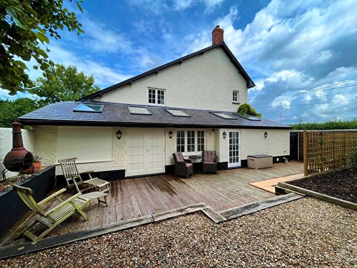 1 Bedroom Semi-Detached House To Rent In Hele, Taunton, TA4