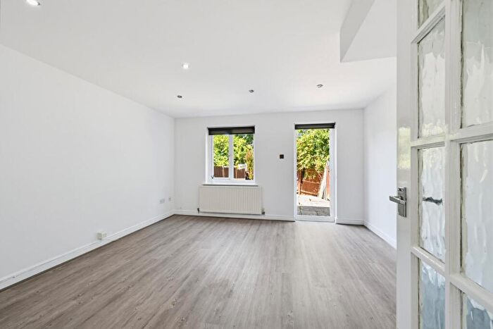 3 Bedroom Terraced House To Rent In Jade Close, London, E16