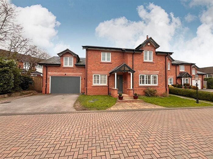5 Bedroom Detached House For Sale In Wellfield Place, Wilmslow, SK9