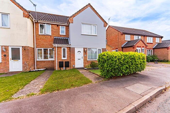 3 Bedroom Semi-Detached House For Sale In Swift Close, Carlton Colville, NR33
