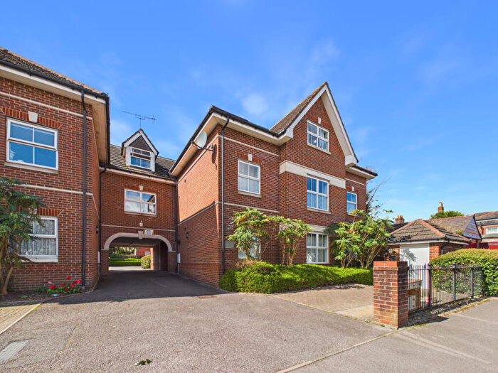 2 Bedroom Flat For Sale In Chandler Court, Rose Road, Southampton, SO14