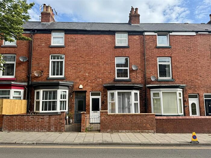 4 Bedroom Terraced House To Rent In Prospect Road, Scarborough, YO12