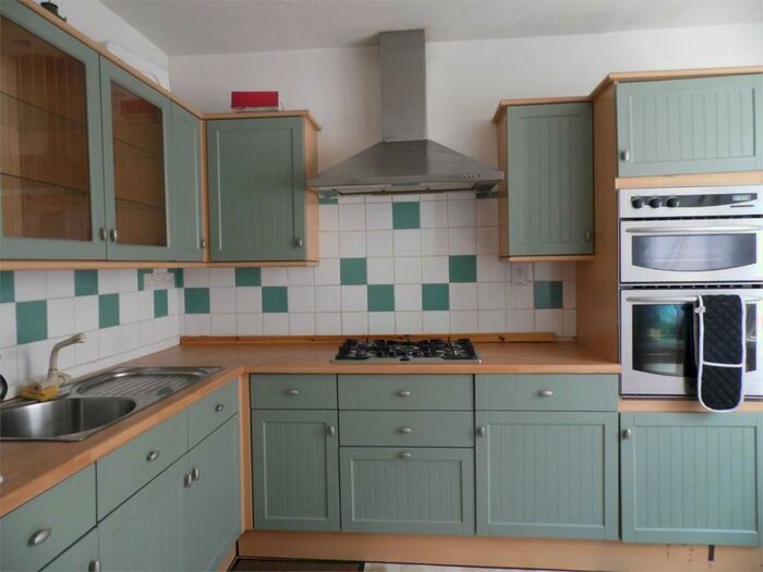 3 Bedroom Flat To Rent In Duke Street, St Austell, Cornwall, PL25