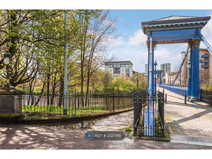 2 Bedroom Flat To Rent In Waterside Place, Glasgow, G5