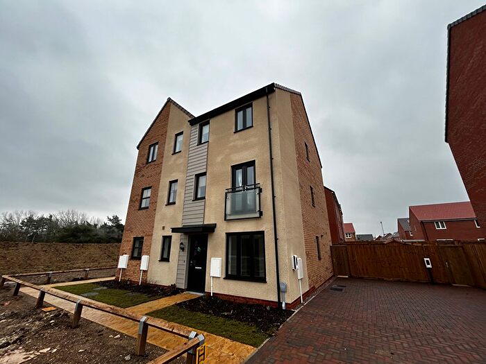 3 Bedroom Property To Rent In Epping Drive, Hampton Woods, Peterborough, PE7