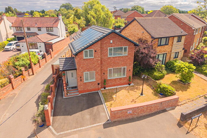 3 Bedroom Detached House For Sale In Peterbrook Road, Shirley, Solihull, B90