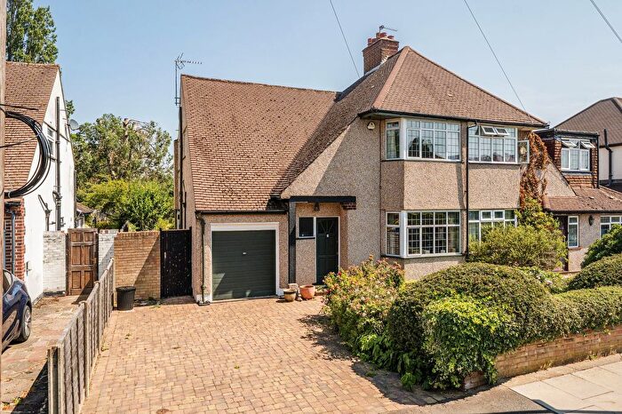 3 Bedroom Semi Detached House For Sale In Pinn Way, Ruislip, HA4