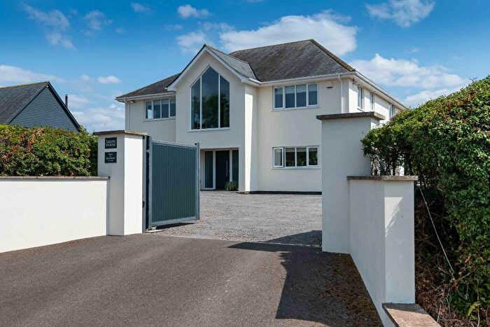 4 Bedroom Detached House For Sale In Tiverton, Devon, EX16