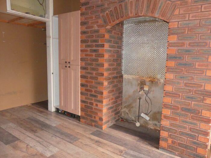 2 Bedroom Terraced House For Sale In Counthill Road, Oldham, OL4