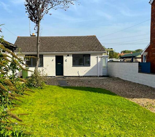 2 Bedroom Bungalow To Rent In Parliament Street, Chippenham, SN14