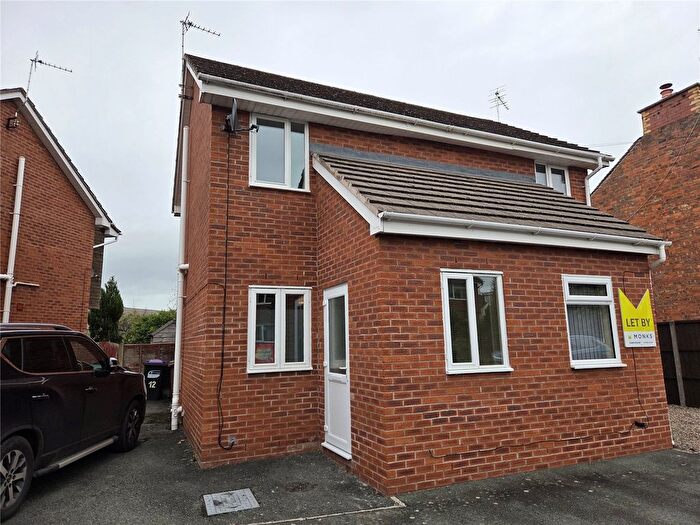 2 Bedroom Semi-Detached House To Rent In Alexandra Road, Oswestry, Shropshire, SY11