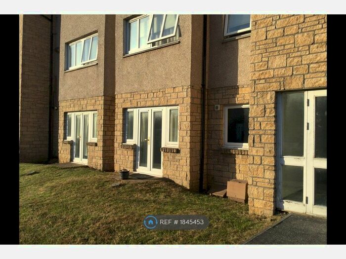 2 Bedroom Flat To Rent In Oakfield Street, Kelty, KY4