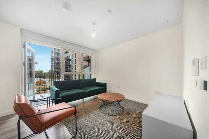 1 Bedroom Apartment To Rent In Raine House, New Market Place, London, E6