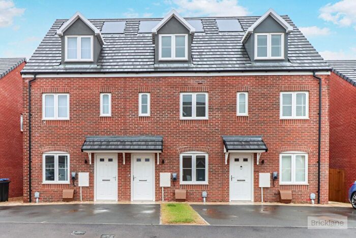 3 Bedroom House To Rent In Rodney Close, Market Harborough, LE16