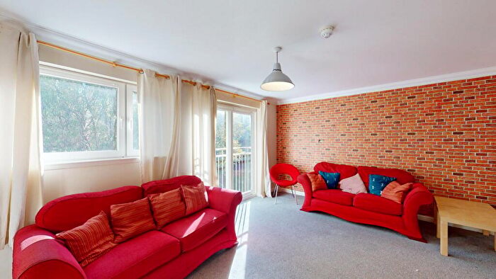 5 Bedroom Town House For Sale In Milnbank Gardens, Dundee, DD1