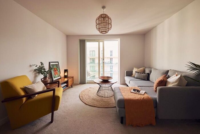 1 Bedroom Apartment To Rent In Aaron House, Ingram Street, Holbeck, Leeds, LS11