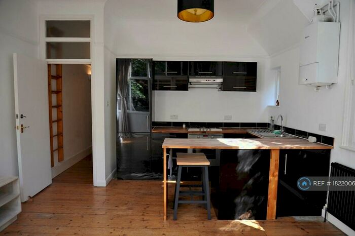 1 Bedroom Flat To Rent In Alexandra Park Road, London, N22