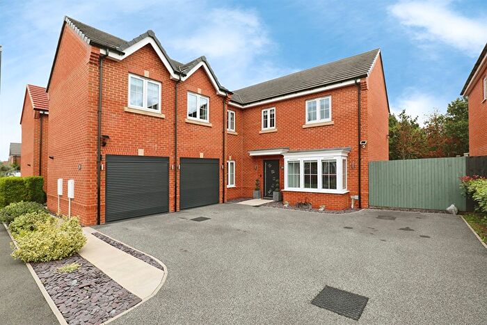 5 Bedroom Detached House For Sale In Sherwood Drive, Thorpe Willoughby, Selby, YO8