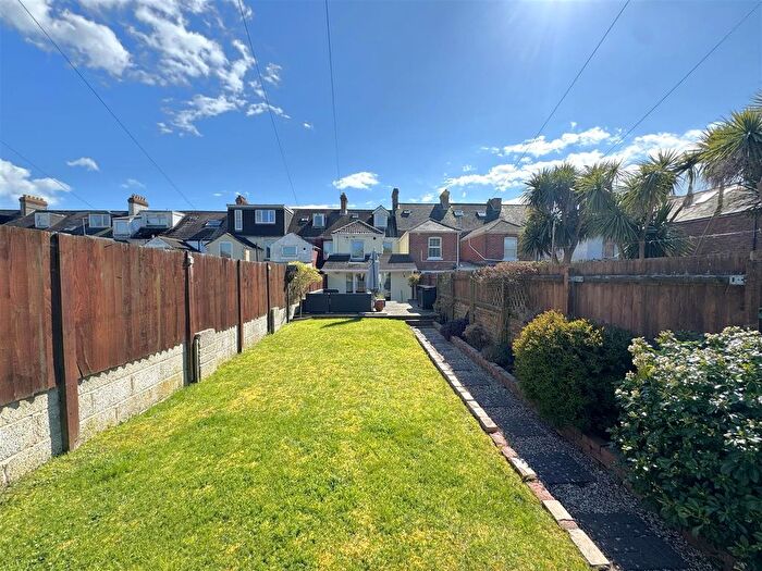 4 Bedroom Terraced House For Sale In Abbotsbury Road, Weymouth, DT4