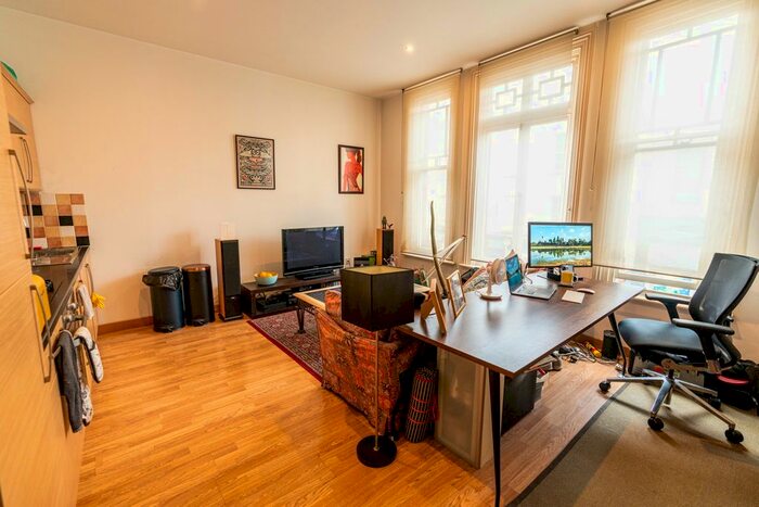 1 Bedroom Flat To Rent In St Bartholomews Terrace, Rochester, Kent, ME1