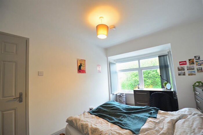 5 Bedroom House To Rent In Lodge Hill Road, Selly Oak, Birmingham, B29