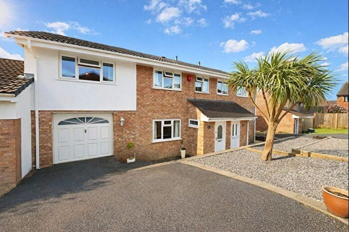 3 Bedroom Semi-Detached House For Sale In Forresters Drive, Woolwell, Plymouth, PL6