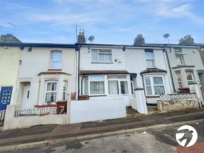 3 Bedroom House To Rent In Longfellow Road, Gillingham, Kent, ME7