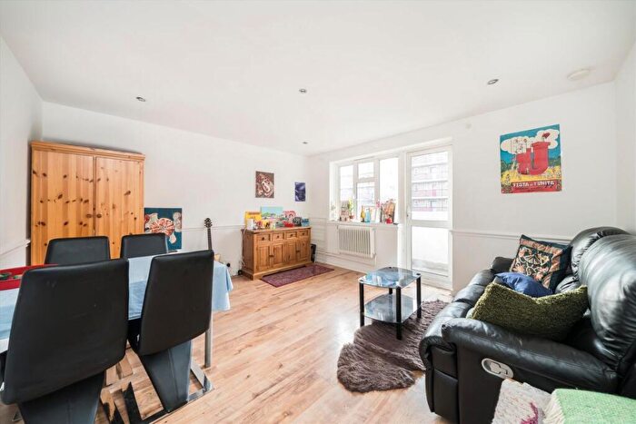 3 Bedroom Flat For Sale In Jubilee Street, Aldgate East, E1