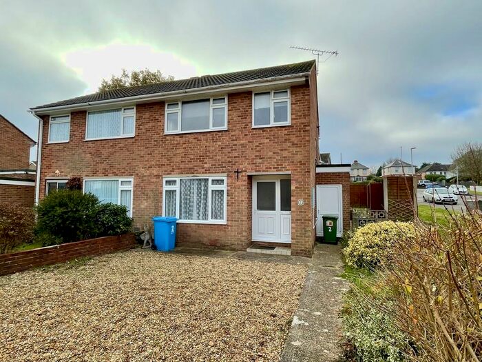 3 Bedroom Semi-Detached House To Rent In Beckhampton Road, Hamworthy, BH15