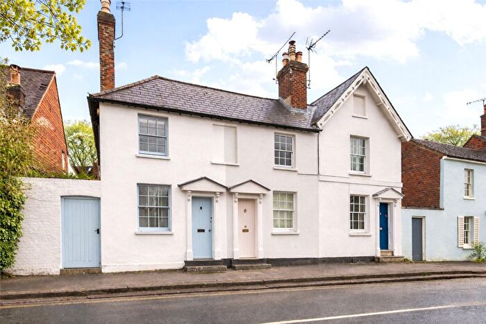 2 Bedroom End Of Terrace House For Sale In Petworth Road, Haslemere, Surrey, GU27