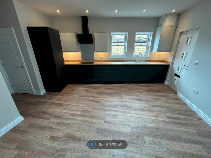 2 Bedroom Maisonette To Rent In Third Avenue, Oldfield Park, Bath, BA2