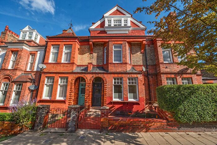 4 Bedroom Terraced House For Sale In Amesbury Avenue, Streatham Hill, London, SW2