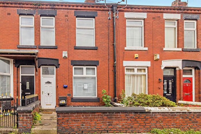 3 Bedroom Terraced House For Sale In York Road, Denton, Manchester, M34