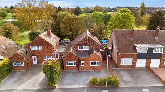 3 Bedroom Detached House For Sale In Chalky Bank, Gravesend, Kent, DA11