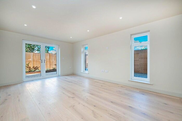 3 Bedroom Detached House For Sale In Main Street, Baston, PE6