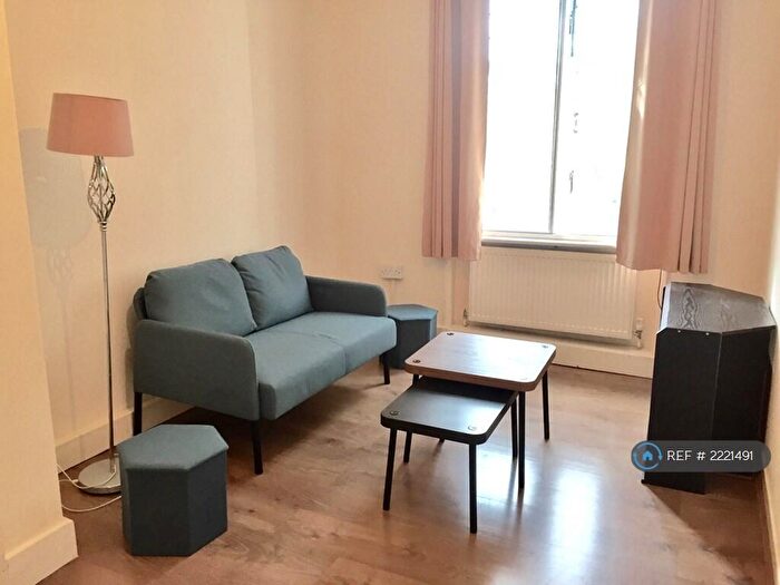 1 Bedroom Flat To Rent In Caledonian Road, London, N1