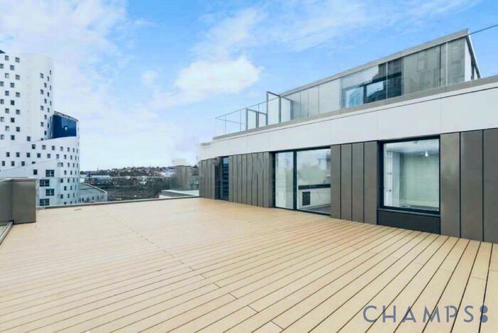 3 Bedroom Flat To Rent In North End Road, London, HA9