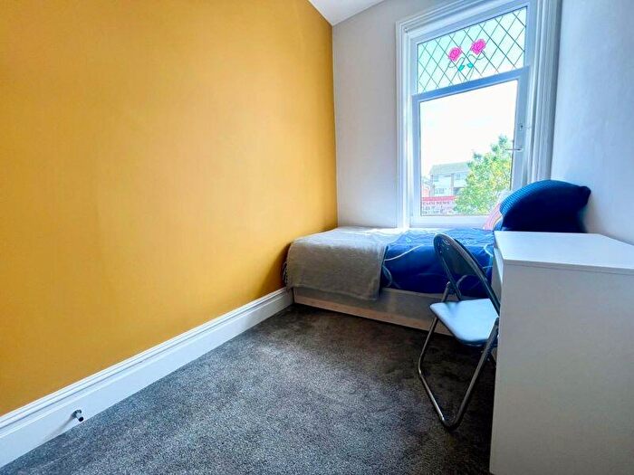 1 Bedroom House To Rent In Ocean Road, South Shields, NE33
