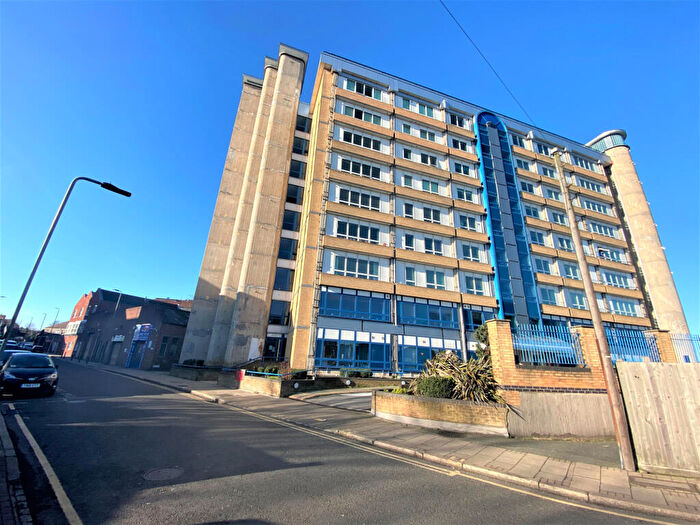 2 Bedroom Flat To Rent In Northpoint, Sherman Road, Bromley, BR1