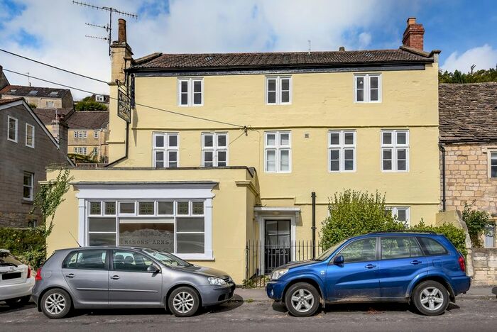 4 Bedroom Flat To Rent In Newtown, Bradford-On-Avon, BA15